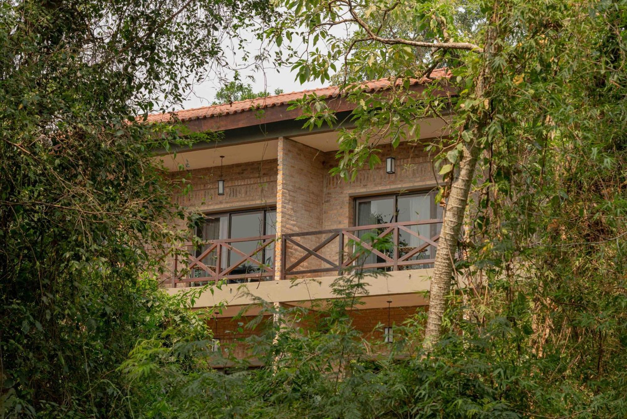 Village Cataratas Puerto Iguazu Exterior photo