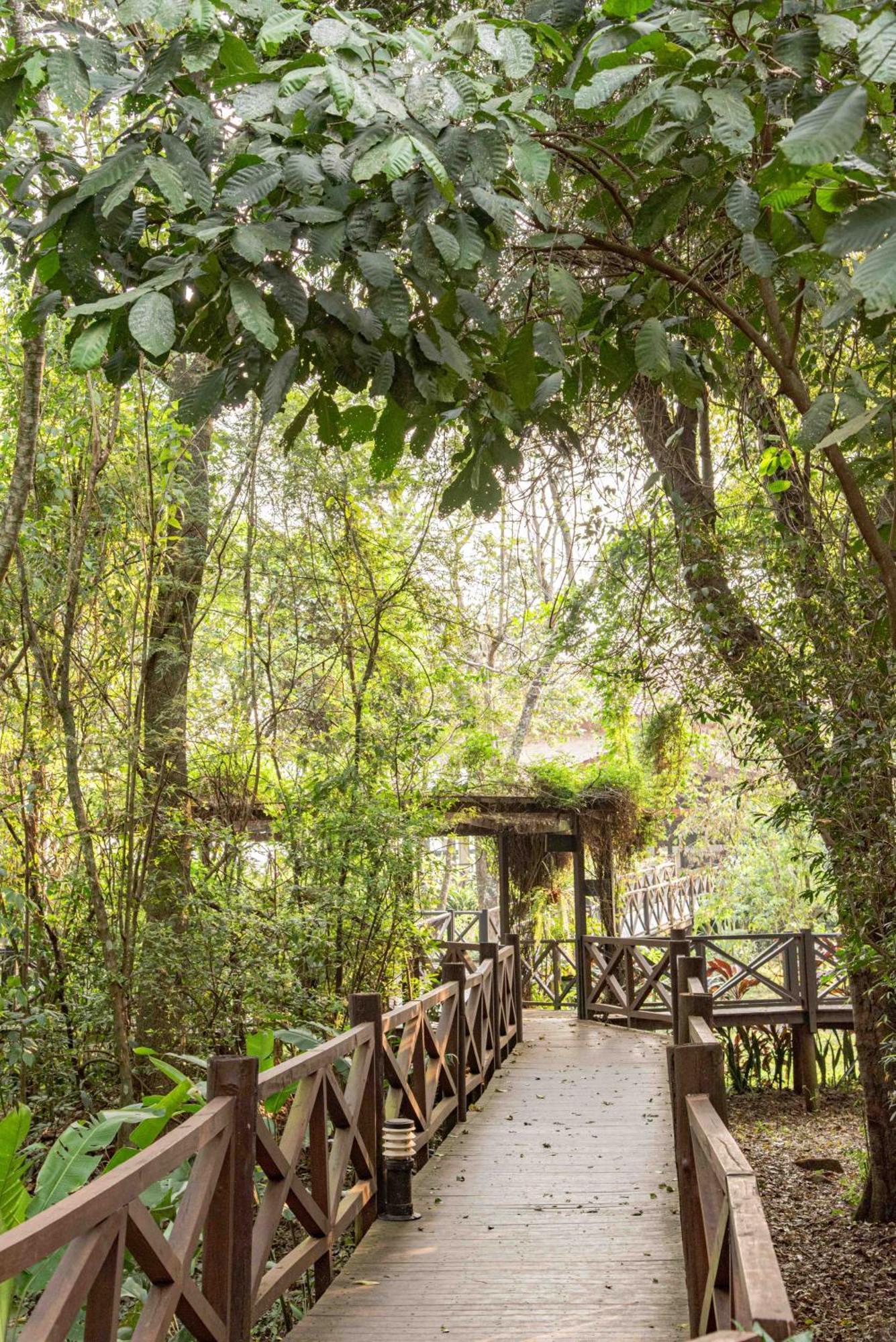 Village Cataratas Puerto Iguazu Exterior photo